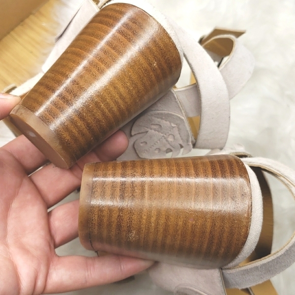 Sylven NY Botanica Suede Leather Sandal w Buckled Ankle Strap pale lilac - Picture 16 of 16